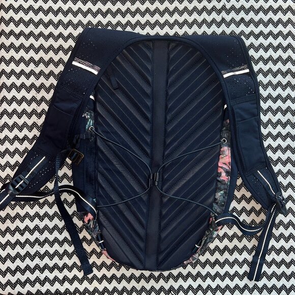 Dappled Daze Multi True Navy lululemon Run All Day Backpack 13L main image 9